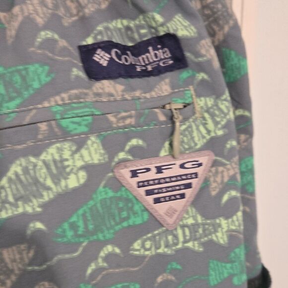 Columbia Gray and Green Fish Patterned Shorts - Picture 5 of 6